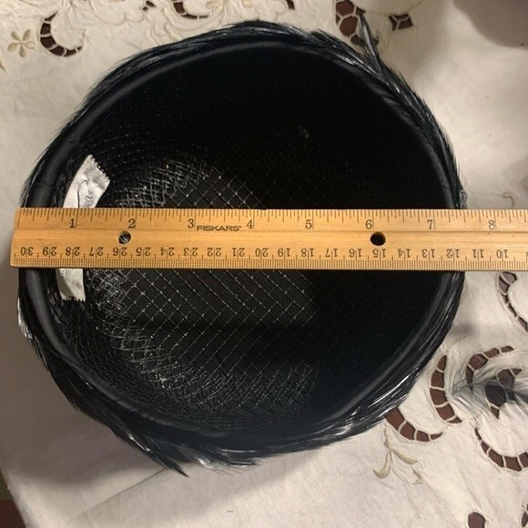 Vintage Rafield Black Feather Hat 1960's - Picture 6 of 7